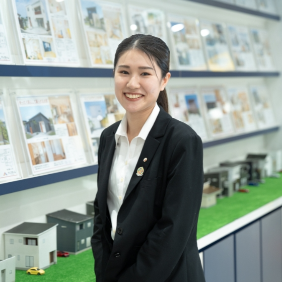 土山 あゆみ